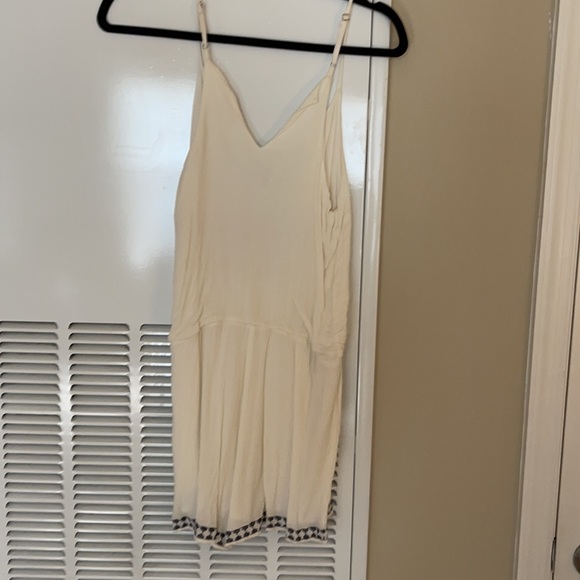 Skies are Blue Romper - Picture 2 of 3